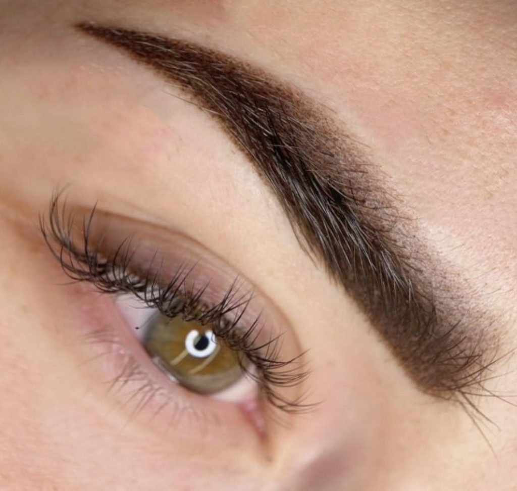 Sopracciglia trucco permanente Pordenone - Risultato naturale Lisa Peri